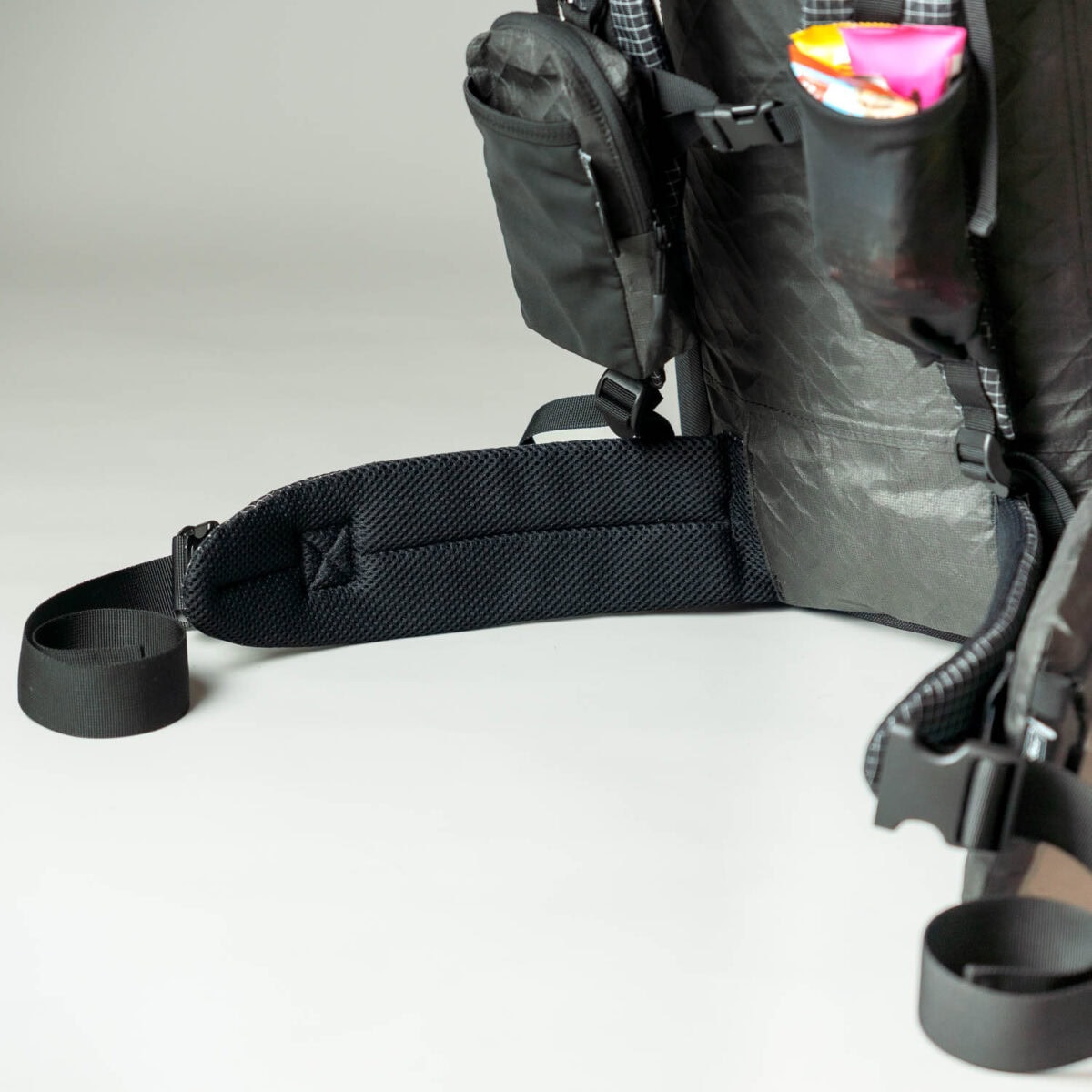 Gepolsterter Hüftgurt des Agilist mit 10 mm EVA-Schaum und Mesh, Detailansicht