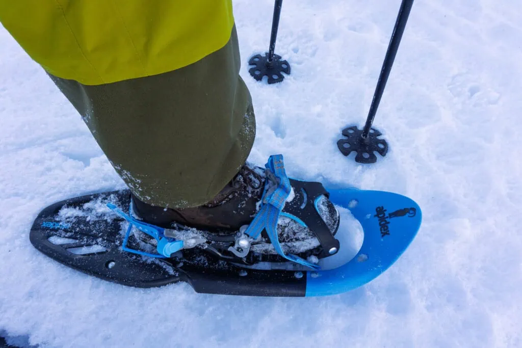 Schneeschuh Wandern Ausrüstung